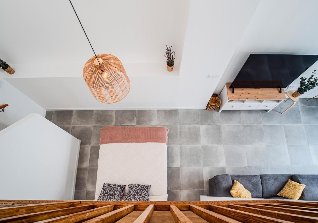 Aroma De Ii Cozy With Loft Appartamento Valenza